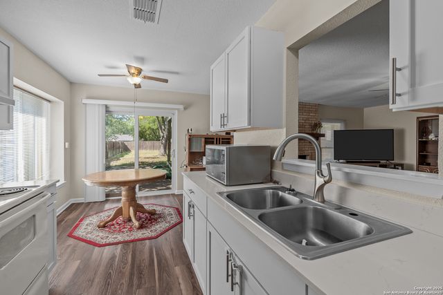 9616 Sugarloaf, San Antonio, TX 78245