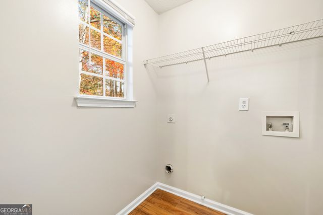 2951 Two Lake Circle, Atlanta, GA 30349