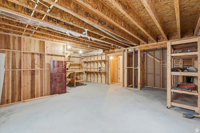 4732 S WEST PARK DR, Roy, UT 84067