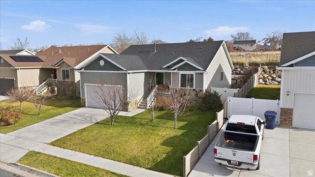 4732 S WEST PARK DR, Roy, UT 84067