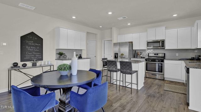 559 Fieldcrest Road, Blountville, TN 37617