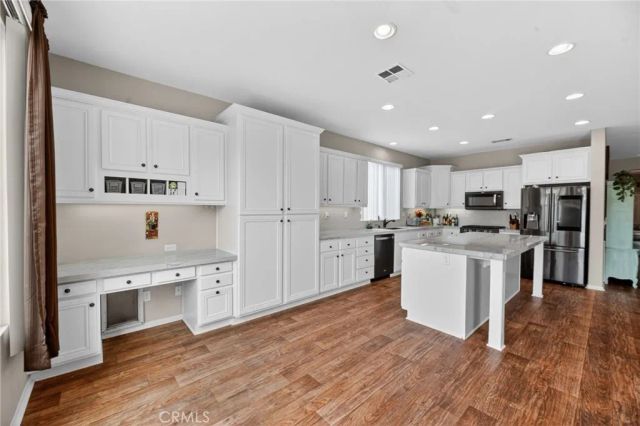 29428 Lake Hills, Menifee, CA 92585