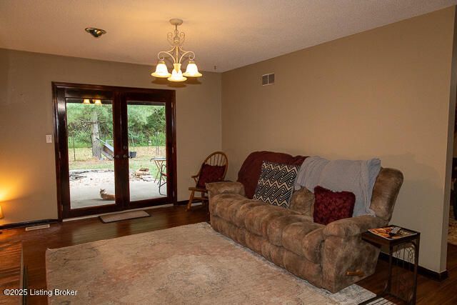 2131 Seneca Dr, Madison, IN 47250