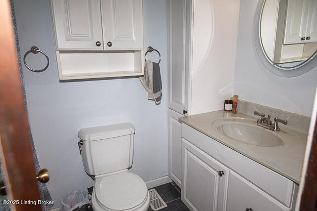 2131 Seneca Dr, Madison, IN 47250