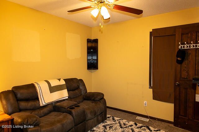 2131 Seneca Dr, Madison, IN 47250