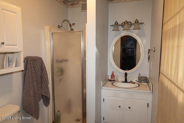 2131 Seneca Dr, Madison, IN 47250