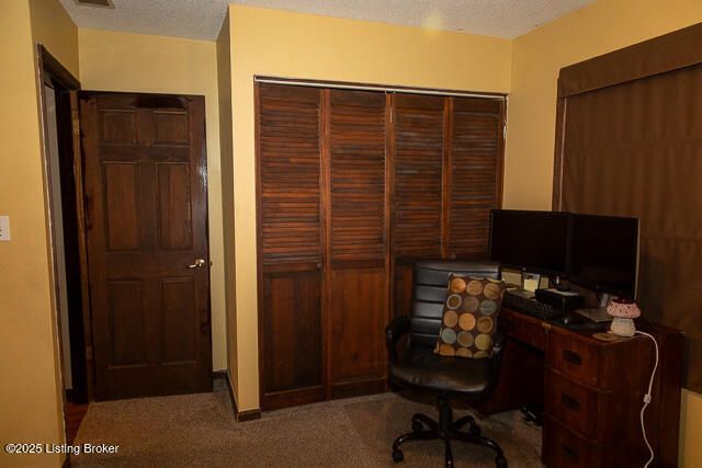 2131 Seneca Dr, Madison, IN 47250