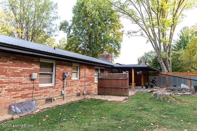 2131 Seneca Dr, Madison, IN 47250