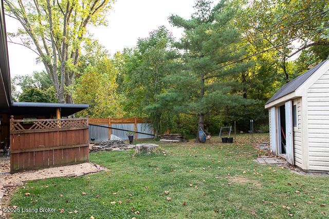 2131 Seneca Dr, Madison, IN 47250