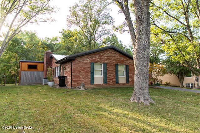 2131 Seneca Dr, Madison, IN 47250