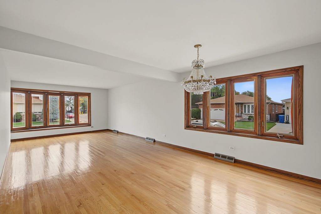 4700 N Chester Avenue, Chicago, IL 60656 — photo 4