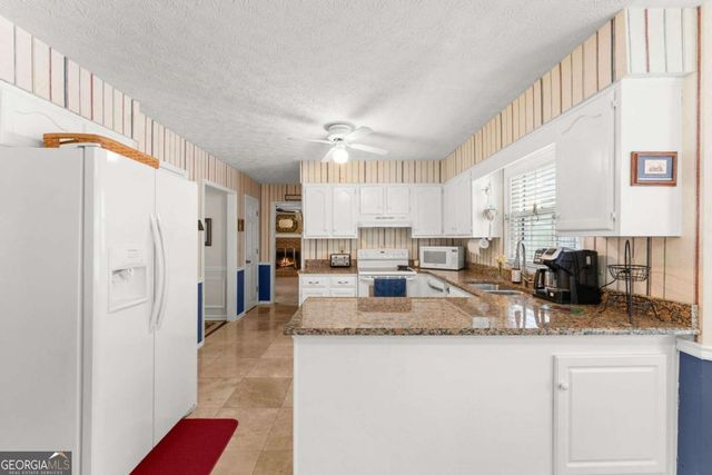 1087 Spring Mill Drive SW, Lilburn, GA 30047