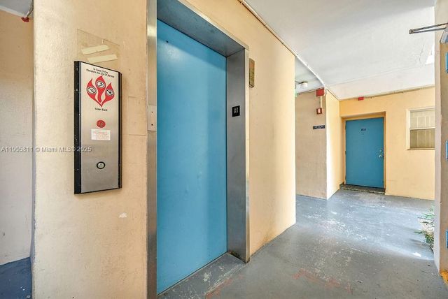 410 SE 2nd St 223, Hallandale Beach, FL 33009