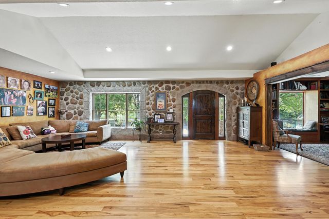 21078 Colt Lane, Diamond, MO 64840