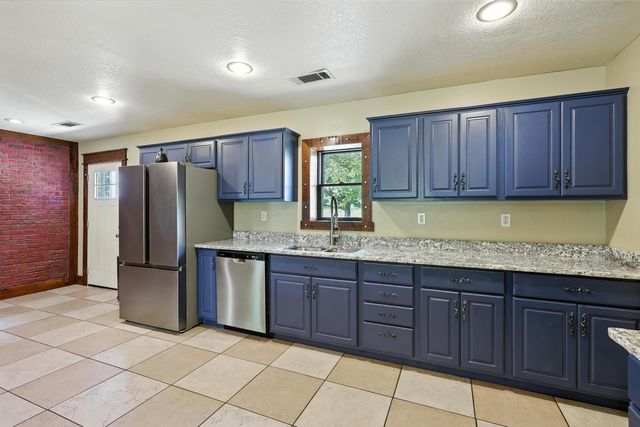 21078 Colt Lane, Diamond, MO 64840