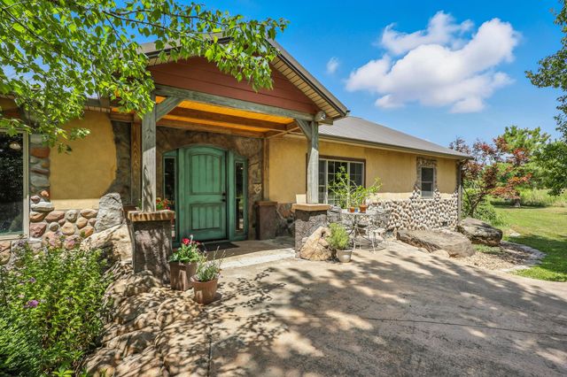 21078 Colt Lane, Diamond, MO 64840