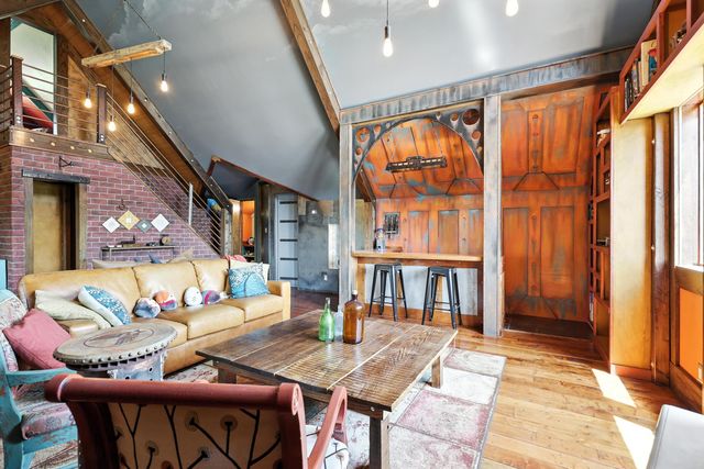 21078 Colt Lane, Diamond, MO 64840