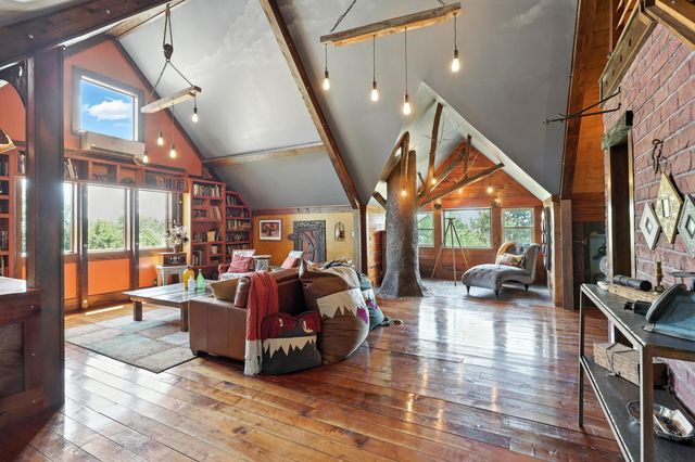 21078 Colt Lane, Diamond, MO 64840