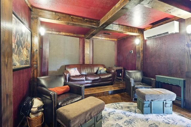 21078 Colt Lane, Diamond, MO 64840