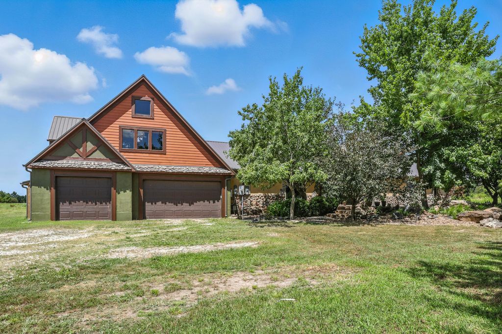 21078 Colt Lane, Diamond, MO 64840