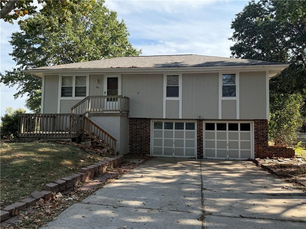 501 SE Claremont Street, Lee's Summit, MO 64063