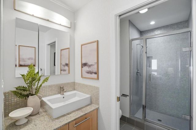 10977 Northseal Square, Cupertino, CA 95014