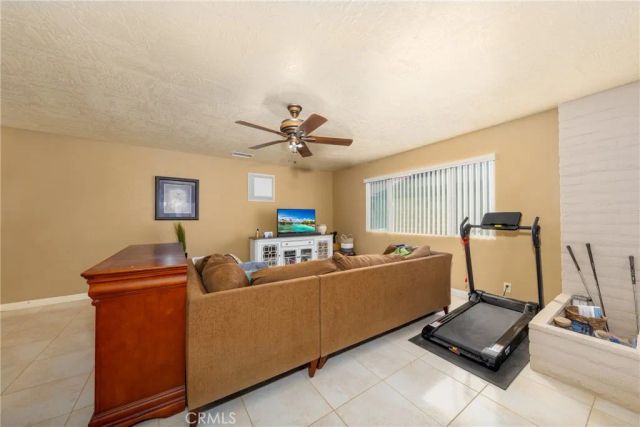 15090 Orchard Hill Lane, Helendale, CA 92342