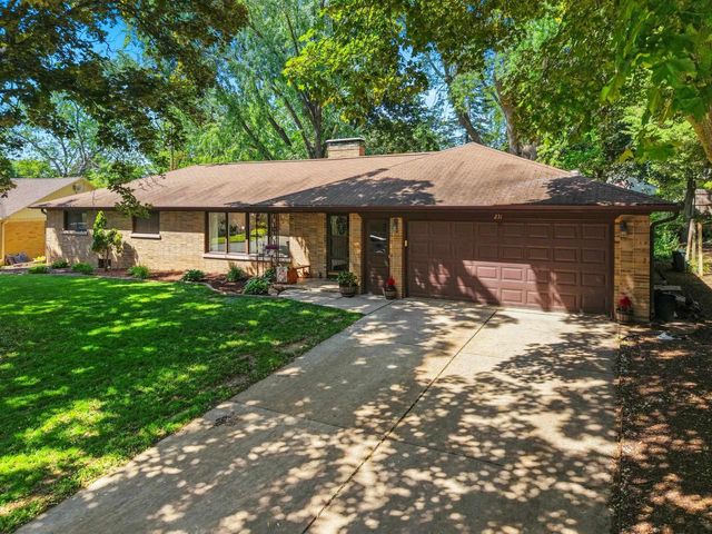 231 SIOUX LANE, Green Bay, WI 54301
