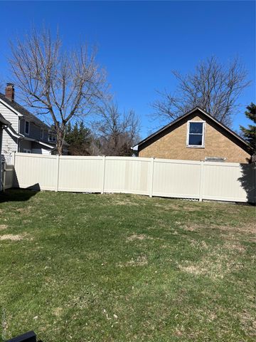 225 Lexington Avenue, Oyster Bay, NY 11771