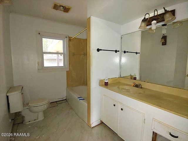 114 Decuir Street, New Iberia, LA 70560