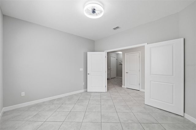 9731 IVORY DR, Ruskin, FL 33573