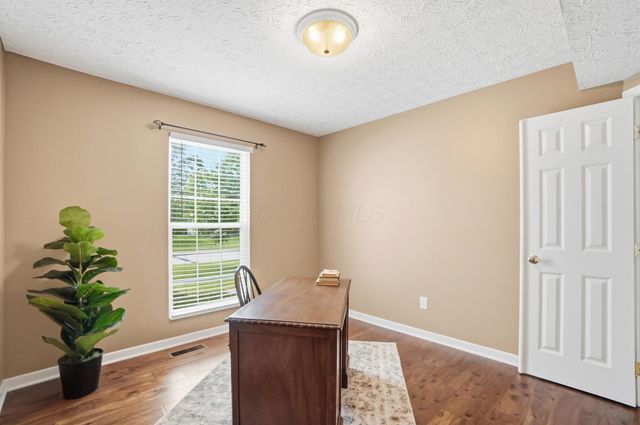 6043 Congressional Drive, Westerville, OH 43082