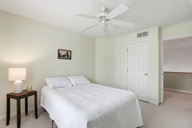 6043 Congressional Drive, Westerville, OH 43082
