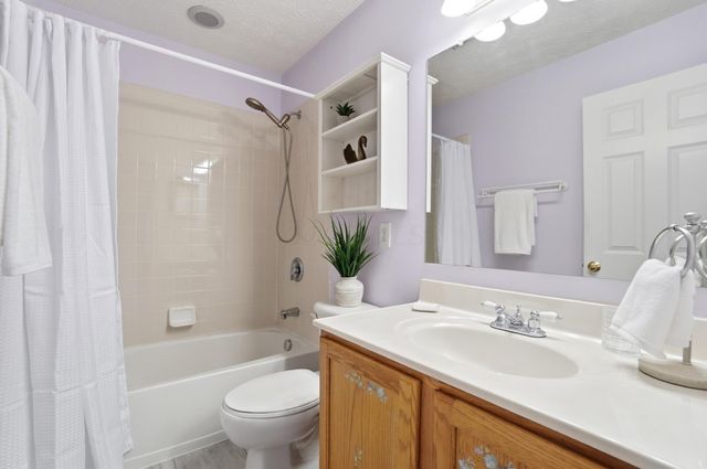 6043 Congressional Drive, Westerville, OH 43082