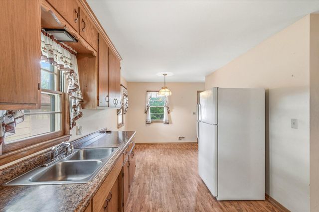 2584 Herschel Street, Roseville, MN 55113