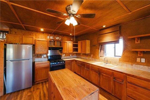 19816 S Gold Mine Road, Yucca, AZ 86438