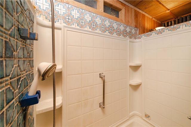 19816 S Gold Mine Road, Yucca, AZ 86438