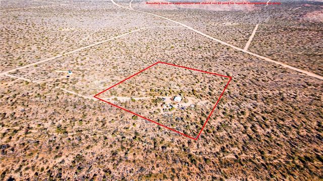 19816 S Gold Mine Road, Yucca, AZ 86438
