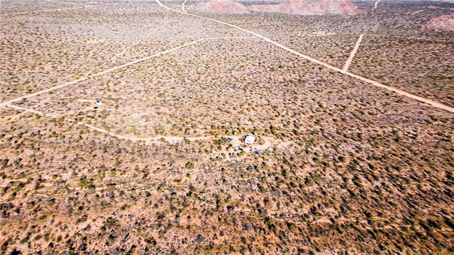 19816 S Gold Mine Road, Yucca, AZ 86438