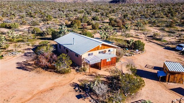 19816 S Gold Mine Road, Yucca, AZ 86438