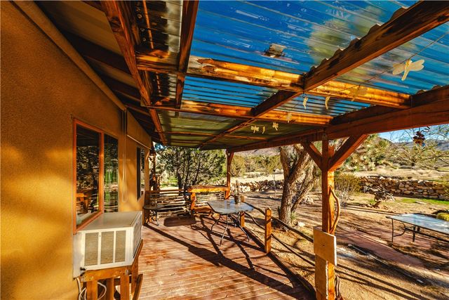 19816 S Gold Mine Road, Yucca, AZ 86438