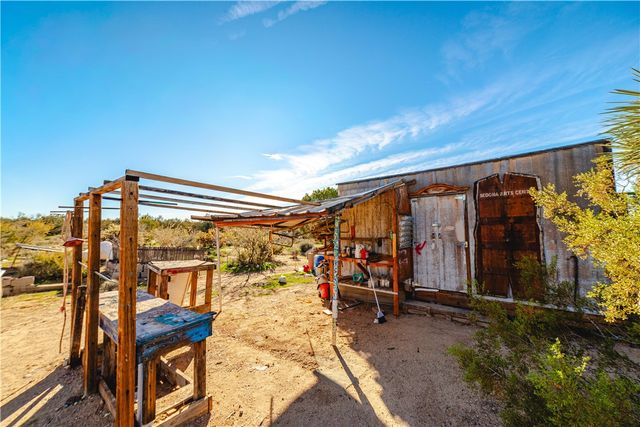 19816 S Gold Mine Road, Yucca, AZ 86438