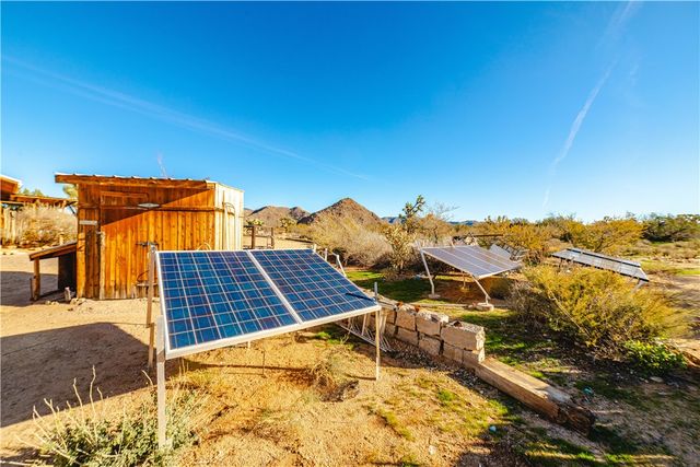 19816 S Gold Mine Road, Yucca, AZ 86438