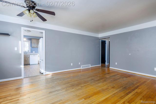 24831 Cottage Lane, Warren, MI 48089