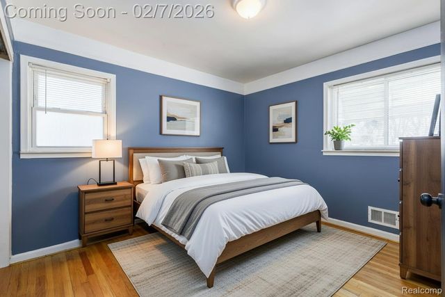 24831 Cottage Lane, Warren, MI 48089