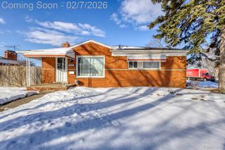 24831 Cottage Lane, Warren, MI 48089