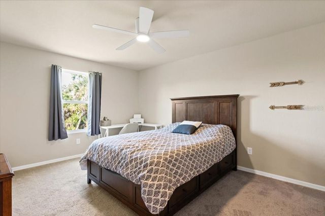 2737 E PRICE BOULEVARD, North Port, FL 34288