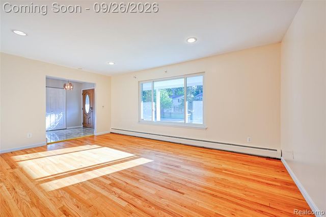 14377 Cranston Street, Livonia, MI 48154