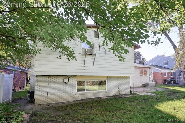 14377 Cranston Street, Livonia, MI 48154