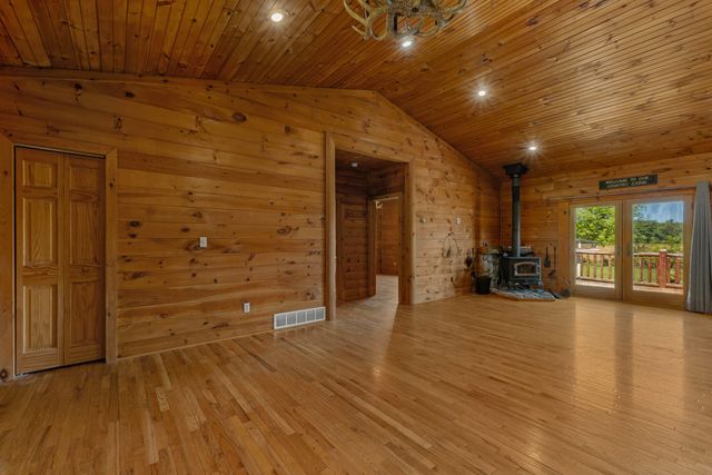 7470 Moreland Road, Moscow Twp, MI 49250